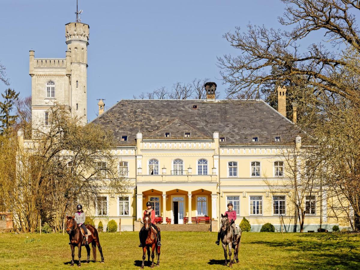 Palac Pensjonat Ptaszynka Gryfice Luaran gambar
